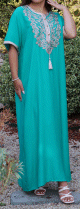Robe femme style oriental brodee avec perles a manches courtes - Couleur vert emeraude